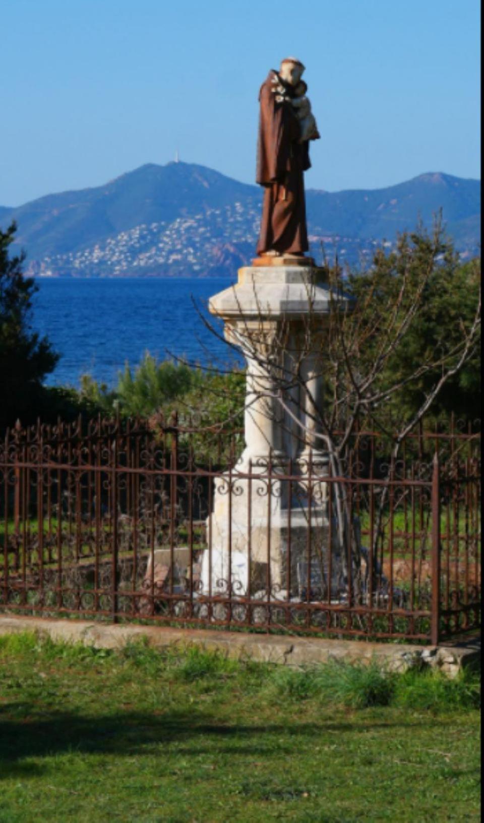 Renove En Rez De Jardin Climatise * Cannes